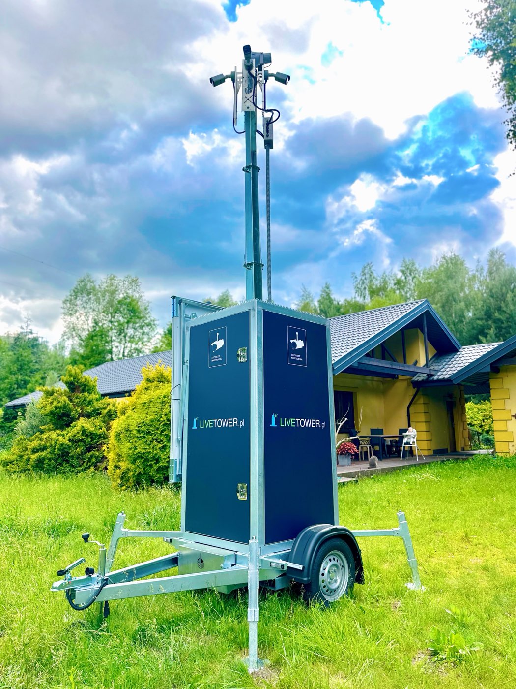 Wieża monitoringu LiveTower na placu budowy
